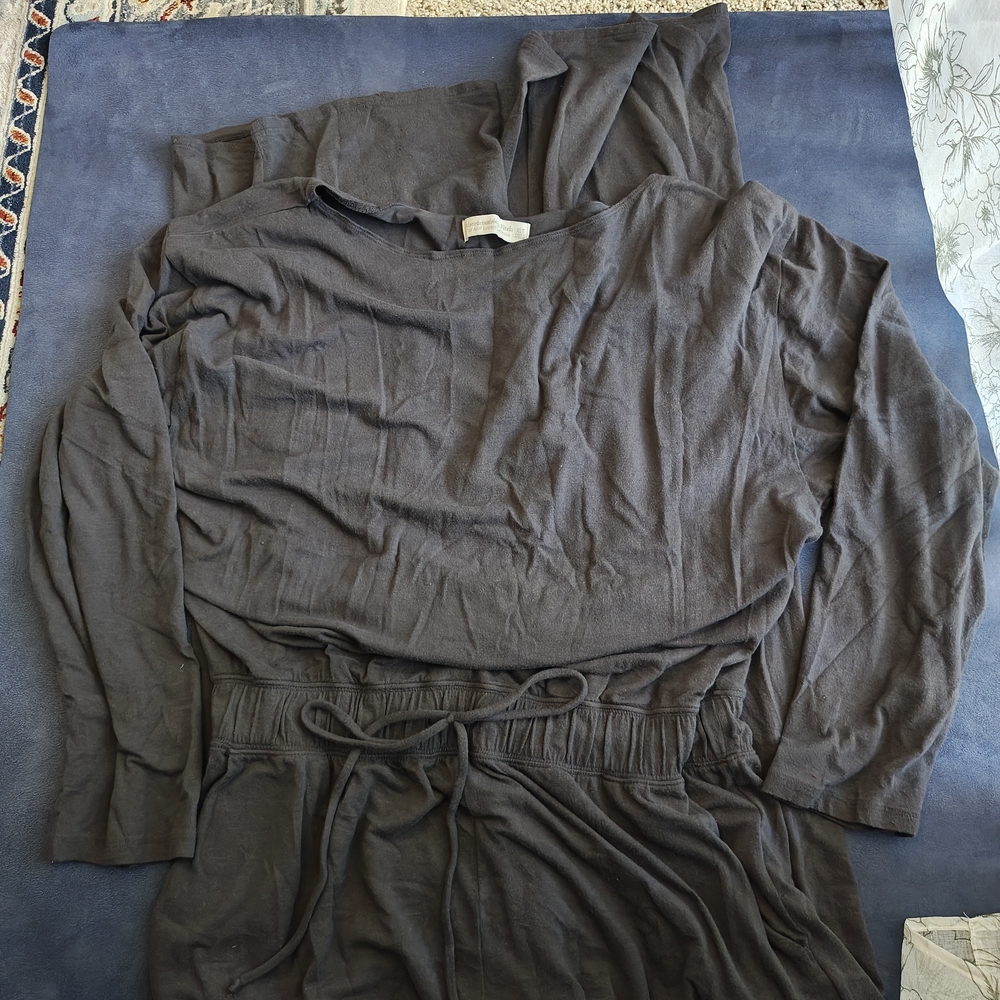 Abercrombie & Fitch Men's Dark Gray Crewneck Sweater